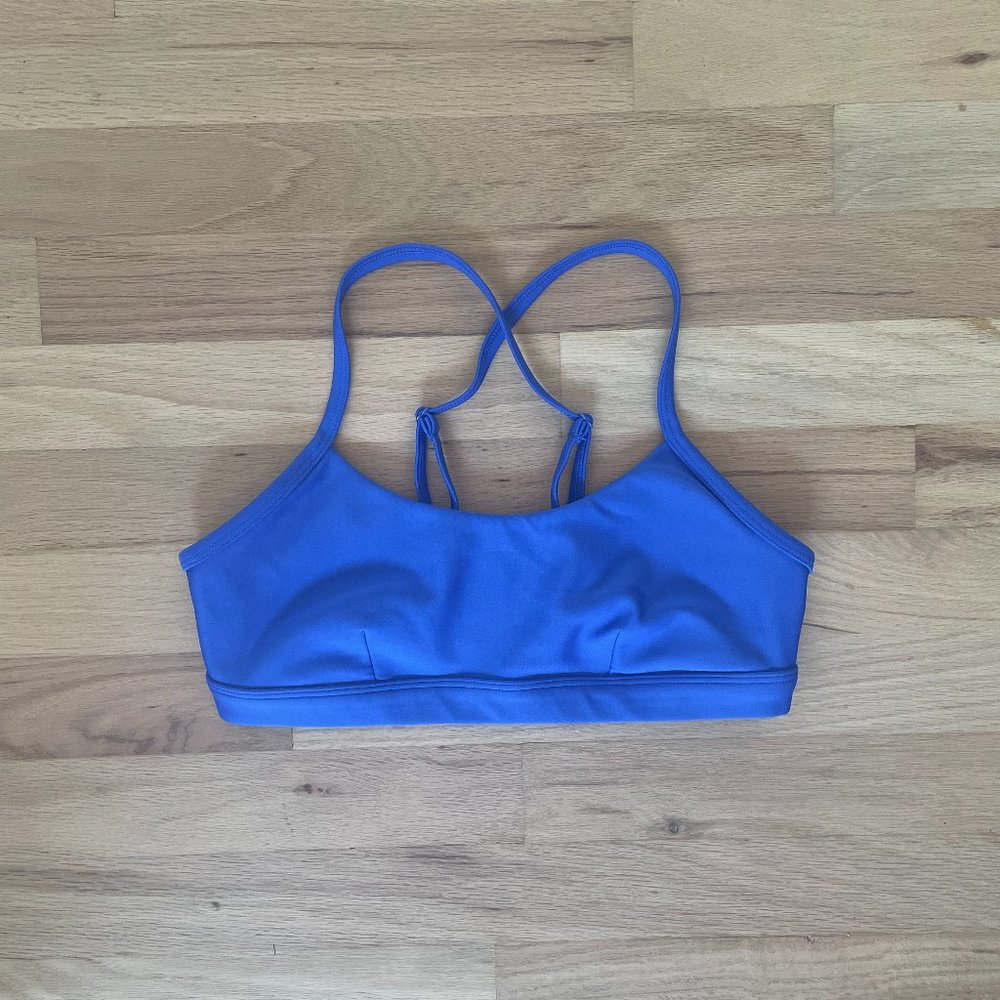 Alo Yoga Airlift Intrigue Sports Bra - Alo Blue